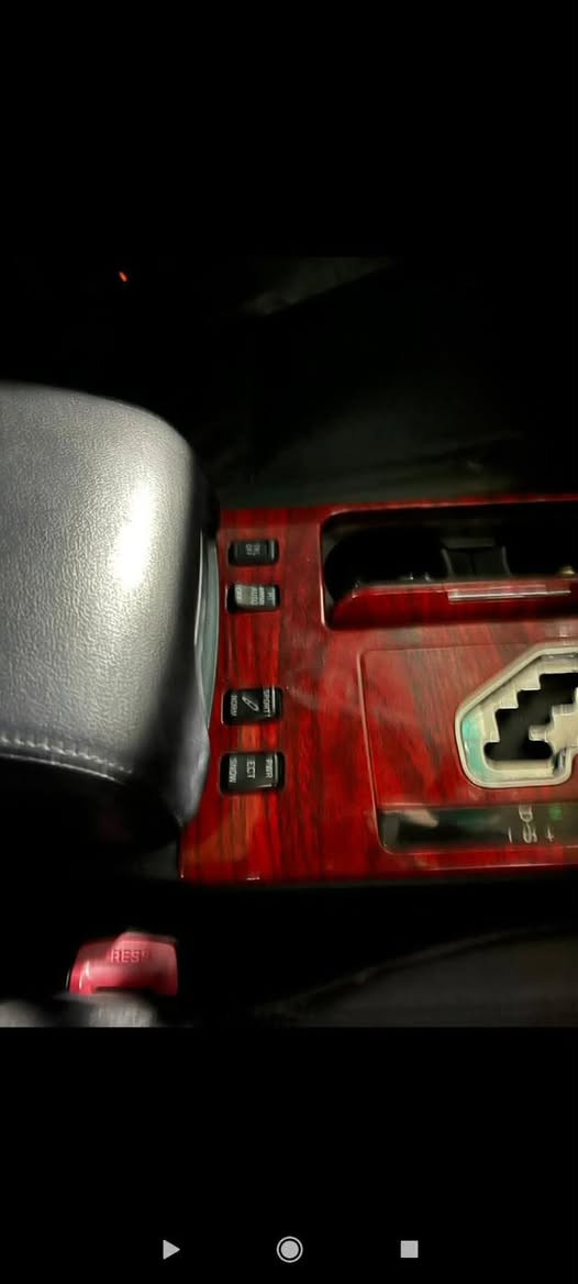 184 📦✅
براوە براوە فول 4 دوگمە بی دوکەڵ 
بی مەسروف بی بۆیاخی ئیرەو یابان
سلأیت تازە داغڵ
هەمو گیانی بەشەرت
شوین سەیسادق زم 
مشتەریت تیل بکە 
نرخ ٦٧ گەلأ
***********/***********
