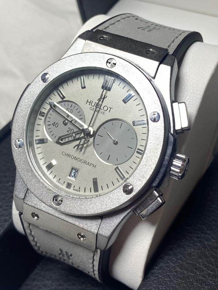 ⁨	* Hublot Classic⚜️ •سناتر شغاله  •منفذ يومي  • سوار شامواه ناعم ومريح •ظهر مختوم  •سعر : 30 الف⁩#الشعب_الصيني_ماله_حل😂😂 #مالي_خلق_احط_هاشتاقات🧢 #الهم_صلي_على_محمد_وأل_محمد #ساعات #اكسبلور 


**إذا كنت صاحب هذا الإعلان وتريد حذفه لأي سبب، رجاءا أرسل رسالة إلى الدعم الفني**