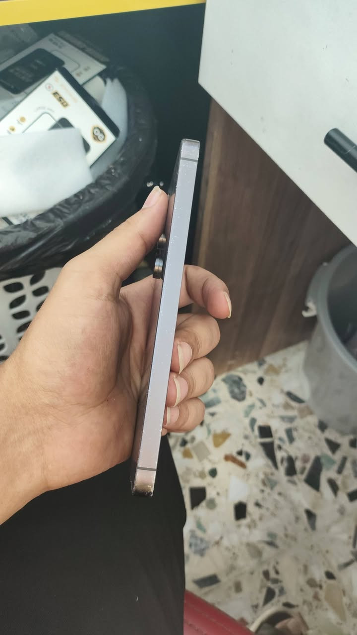 سلام عليكم S24FE بلادي ذاكره 256 بي خط بالشاشه 

للبيع السعر 200 الف قفل لا تعامل بغداد الكماليه 

للاستفسار ***********
