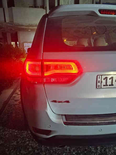 السلام عليكم جيب لاريدو 2014 خليجي  مكفولة كفالة عامة فول لمتتد + جكات مكفولة كير ومحرك ومن الصبغ قطره صبغ ما بيها السياره بسمي ماشيه 99 السعر 245 بيها مجال بسيط العنوان بغداد العبيدي رقم الهاتف ***********
