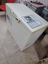 مجمدة ١٤ قدم • شغالة • موتور بلادي