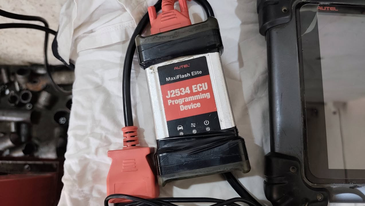 جهاز فحص السيارات Autel Maxisys MS 908.

هذا الجهاز بالجديد 29 ورقة، لكنني أبيعه بسعر ٧ اوراق لأن التحديث تم في 7/2022. يمكن استخدامه لفحص وبرمجة السيارات.

إذا كنت ترغب في التحديث، يمكنني تفعيله ب 6 أوراق، بينما يتطلب التحديث (9) أوراق في حال شرائه بشكل منفصل.

أنا باربيل 

للمزيد من المعلومات، ارسلي رسالة معي عبر رقم الهاتف أو واتساب: - ***********
----------------------------------------------
جیهازی فەحسی ئۆتۆمۆبیل لە جۆری ماڕکەی Autel maxisys ms 908.
ئەم ئامێرە بە نوێی ٢٩ وەرەقەیە بەڵام بە ٧ وەڕەقە دەیفرۆشم چونکە مانگی ٧ ی ٢٠٢٢ ئابدێتی تەواو بووە. هیچ کێشەی نیە. پشکنین و بەرمەجەی ئۆتۆمۆبیلی پێ دەکرێت.

گەر نوێکردنەوەشت دەوێت دەتوانم بە ٦ وەرەقە چالاکی بکەم، لەکاتێکدا بەس نوێکردنەوەکە بە ٩ وەڕەقەیە گەر خۆت بیکڕیت.

بۆ زانیاری زیاتر نامە بنێرن بۆ ئەم ژمارە مۆبایلە و وەتس ئەپ:- ***********
