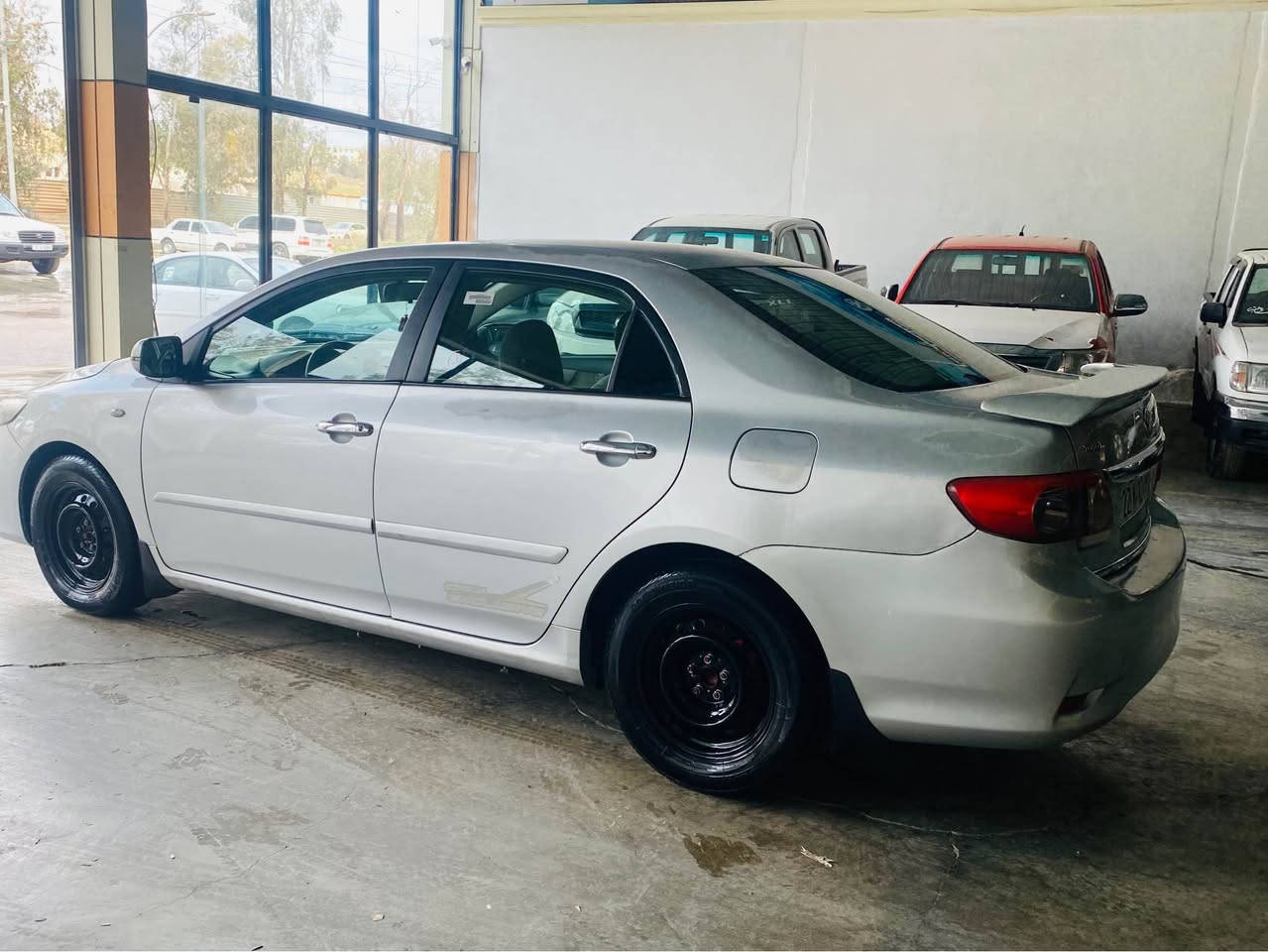 بیکاشۆ 2009  بە س  سلایت  نیە مە کینە گە ورە یە 
بەشەرتی گێر ومەکینە و تەبریدو  
سەیارەکە زۆرجوانە مالێ دۆستە  2 پارچەی  سبوخە  
لێدانی  نیە  غازی تورکی  لە سەرە
سعری 93وەرەقە کمیک مجال
***********
***********
لەکۆ یە دادەنیشم كويسينجاك, أربيل
