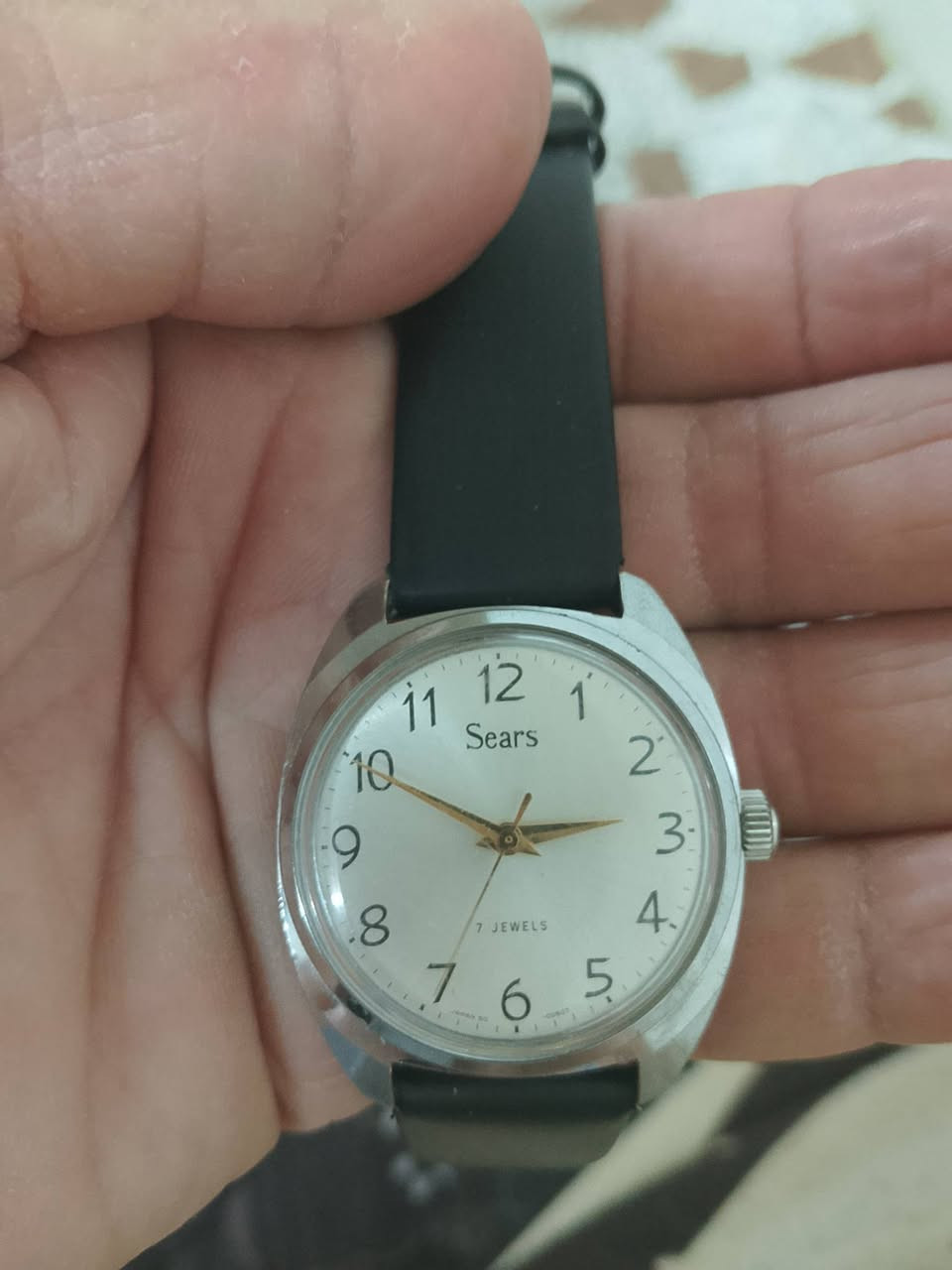 السلام عليكم اخواني للبيع ه ساعات 4منهم سويسري والاخيرة ياباني سعر لكلي الساعات 400الف الساعة ام سير جوزي اتوماتيك


**إذا كنت صاحب هذا الإعلان وتريد حذفه لأي سبب، رجاءا أرسل رسالة إلى الدعم الفني**