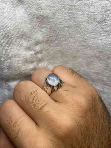 اللهم صل على محمد وآل محمد ( لطلب الاخوة )
خاتم من الدر النجفي مترش ( ذمة نجف ) 
مقاس الخاتم 19 ( خاتم قديم / فضة خفيفة ) 
سعر الخاتم ( 25 الف )
للاستفسار خاص او واتساب *********** 
توصيل جميع محافظات العراق 🚖
