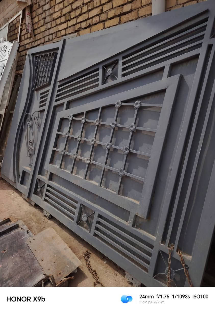 باب حديد مستخدم نضيف جدا عرض 3م وارتفاع 2م
جهاز جيب وشد
مع كافة ملحقاته الكيلون والسجه والعكرب والجرجوبه
السعر 260 وبيه مجال
للاستفسار الاتصال***********
أو المراسله ع الواتساب ع نفس الرقم
