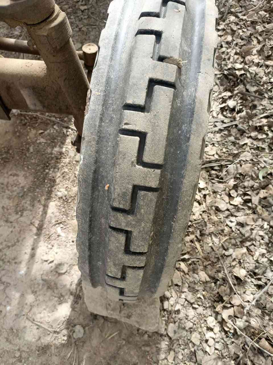 السلام عليكم
عنتر ٧١ موديل ٨٧ رقم بابل صدامي بأسم والدي الله يرحمه متعهد بالتحويل كفاله عامه على وضع الشركه كلشي ممفتوح بيه بس مكينته تبخر بدون تنقيص والتاير الخلفي شويه تعبان مالت الشركه حصة كاز ١٠٠٠ لتر الشهر تشتغل نكرة سلف وراه فدان خاشوكه وديج وعربانه السعر ٦ مليون قفل مكاني حله هاشميه.


**إذا كنت صاحب هذا الإعلان وتريد حذفه لأي سبب، رجاءا أرسل رسالة إلى الدعم الفني**