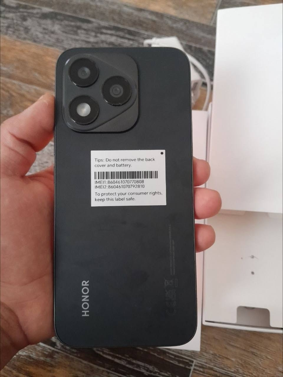 جهاز هونر 400 لايت 5g 📱
ذاكره 256 عشوائيه 16✅
مستخدم سبوع كامل ملحقات جديد بل باكيت مكفول من شخط ✅ بي زر الكامره نفس لايفون وكامره 108 ميكه بطاريه 5230 📱معالج سناب دراكون 7025التمت سعره 300 قفل مكاني نجف مشخاب ماكو توصيل 🤍📱 تتواصل فقط واتس ***********
