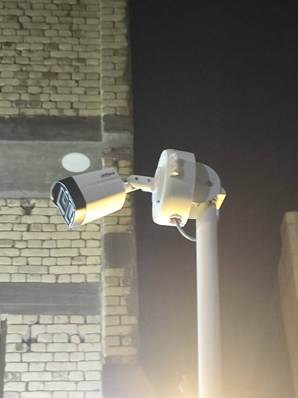 تجهيز وتركيب وصيانه كامرات المراقبه 
اتصال هاتف او واتساب ***********
