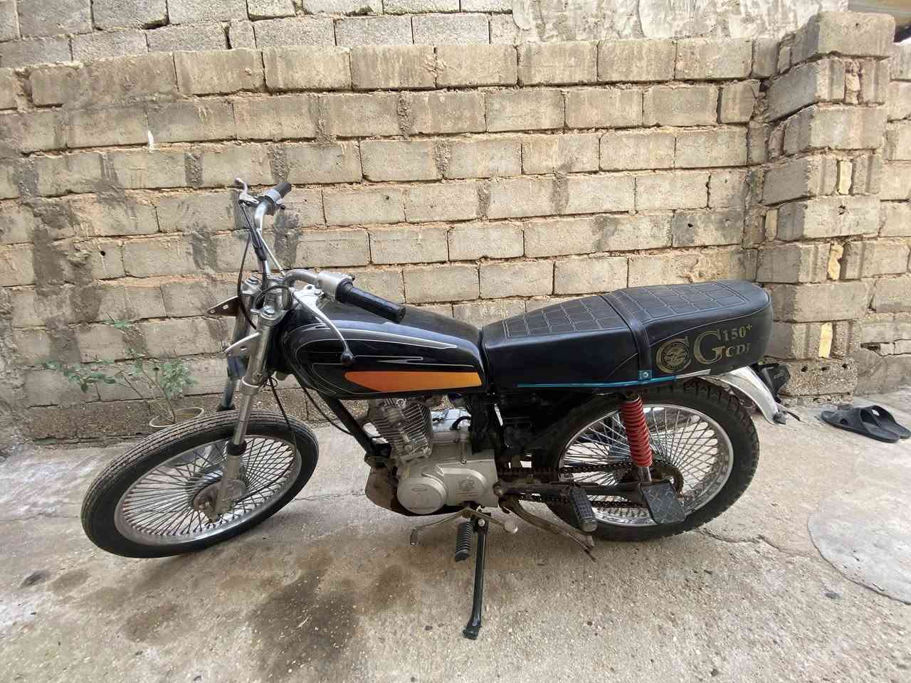 اسلام عليكم متاح دراجه تايكر موديل ٢٠(اوراق اصولي)درجه غرضها كلهن جدد يردلها بس بستم مكاني المسيب سده الهنديه 
ب ٣٢٥وبيها مجال
***********
