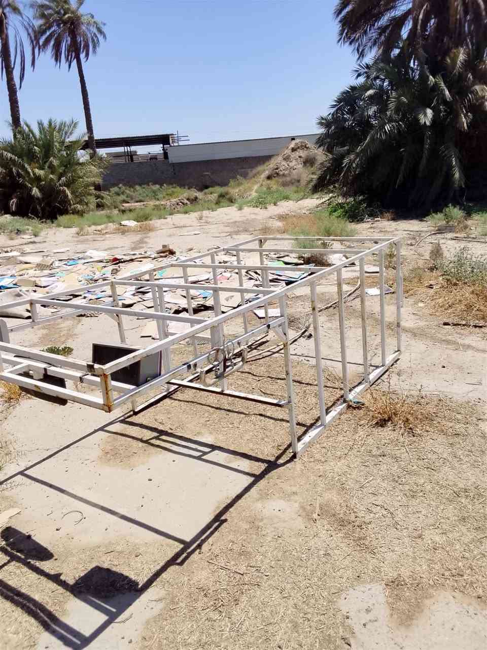 محجر للبيع كامل هوه وصفاحه وسكفه 
سعر١٥٠ وبي مجال 
رقمي 
***********
