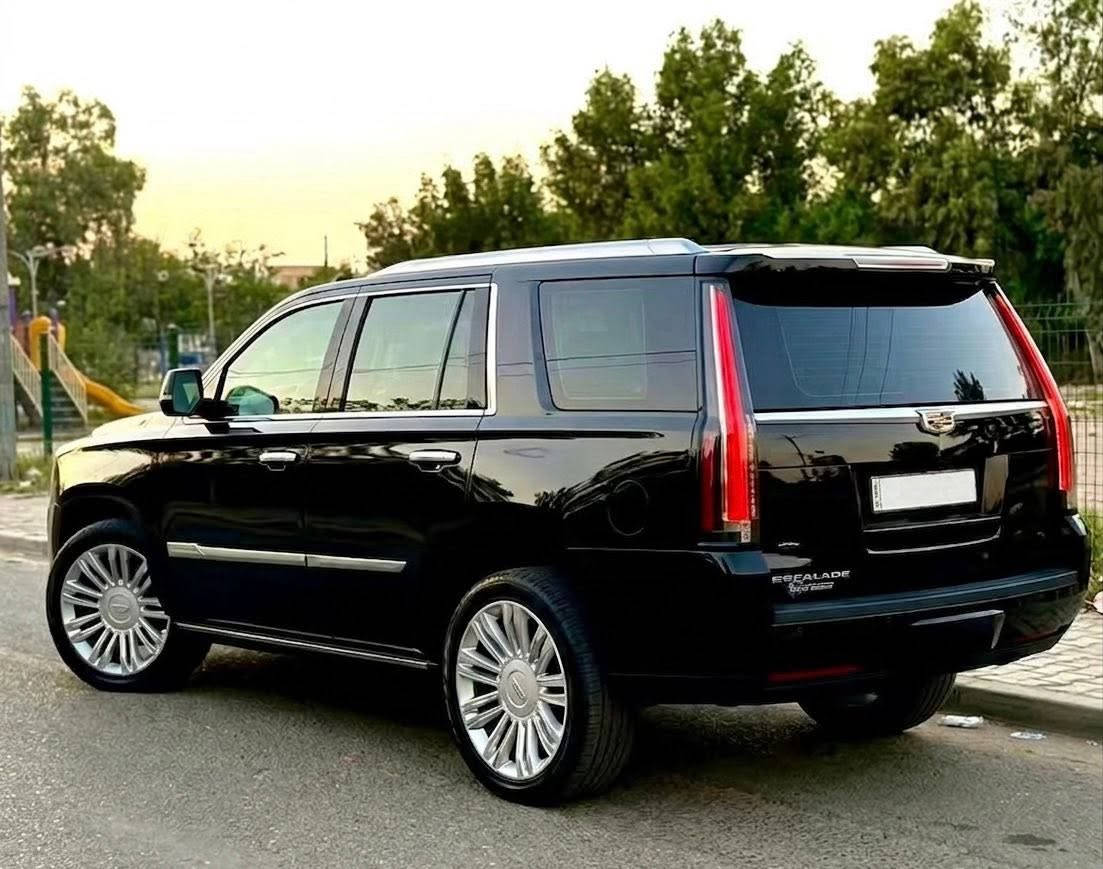للبيع كاديلاك اسكاليد وكاله المنصور  فئة بلاتينيوم اعلى مواصفات vip داخل زعفراني موديل 2020

السيارة خليجيه مكفوله كفاله عامه السياره بحاله الجديده 
 عداد المسافه ٣٩
رقم اسليمانيه بأسمي تحويل مباشر 
مكان السياره بغداد المنصور 
للاتصال /  ***********
