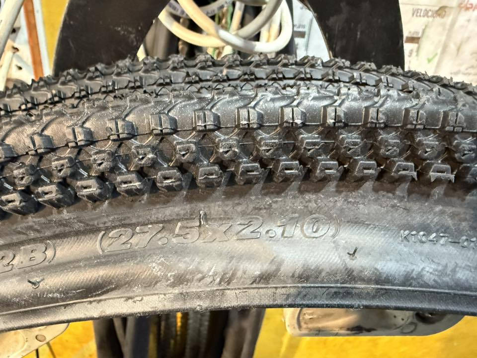 تايرات KENDA

قياس 27.5  العرض 2.10

صنع في إندونيسيا 🇮🇩 

سعر التاير 9 ألف دينار 

عنوان المحل موصل أيمن تقاطع شارع كنيسة الساعة🚴🏻‍♂️🚴

يوجد توصيل 🚚 كافة محافظات العراق 🇮🇶 

☎️***********
