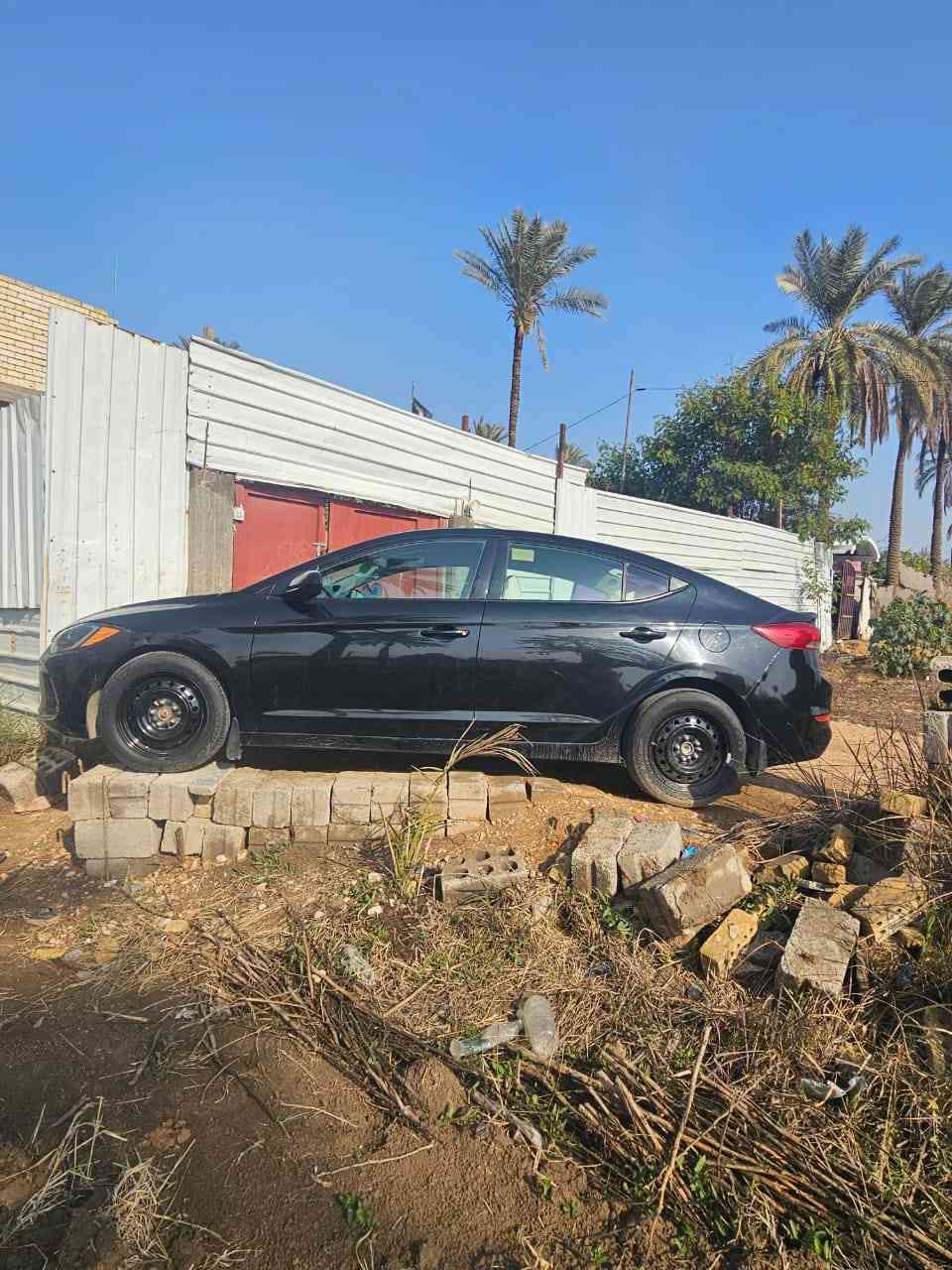 ألنترا موديل 2017 للبيع
رقمها أربيل دولي 
عنوانها كربلاء
حادثها بسيط ربع قطعة بالجاملغ الخلفي 
سعرها بـ 116 و بيها مجال حلو و راعيها متساهل زين 
للاتصال ***********
