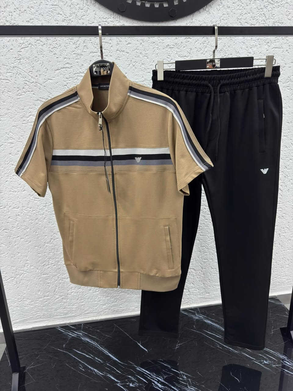 � بداية الموسم الصيفي وصلت 🔥

لكل اللي طالبين الجديد والمميز 👌
وصلت تشكيلة التركسوت السحاب
ماركة مميزة وخامة قطن تركي أورجينال 🇹🇷

✨ جودة عالية
✨ تصميم فريد وأنيق
✨ راحة وأناقة بكل وقت

لا تفوتكم بداية الموسم الجديد
كل شي حلو وجديد بانتظاركم 👕🔥

متوفر الآن… الكمية محدود


**إذا كنت صاحب هذا الإعلان وتريد حذفه لأي سبب، رجاءا أرسل رسالة إلى الدعم الفني**