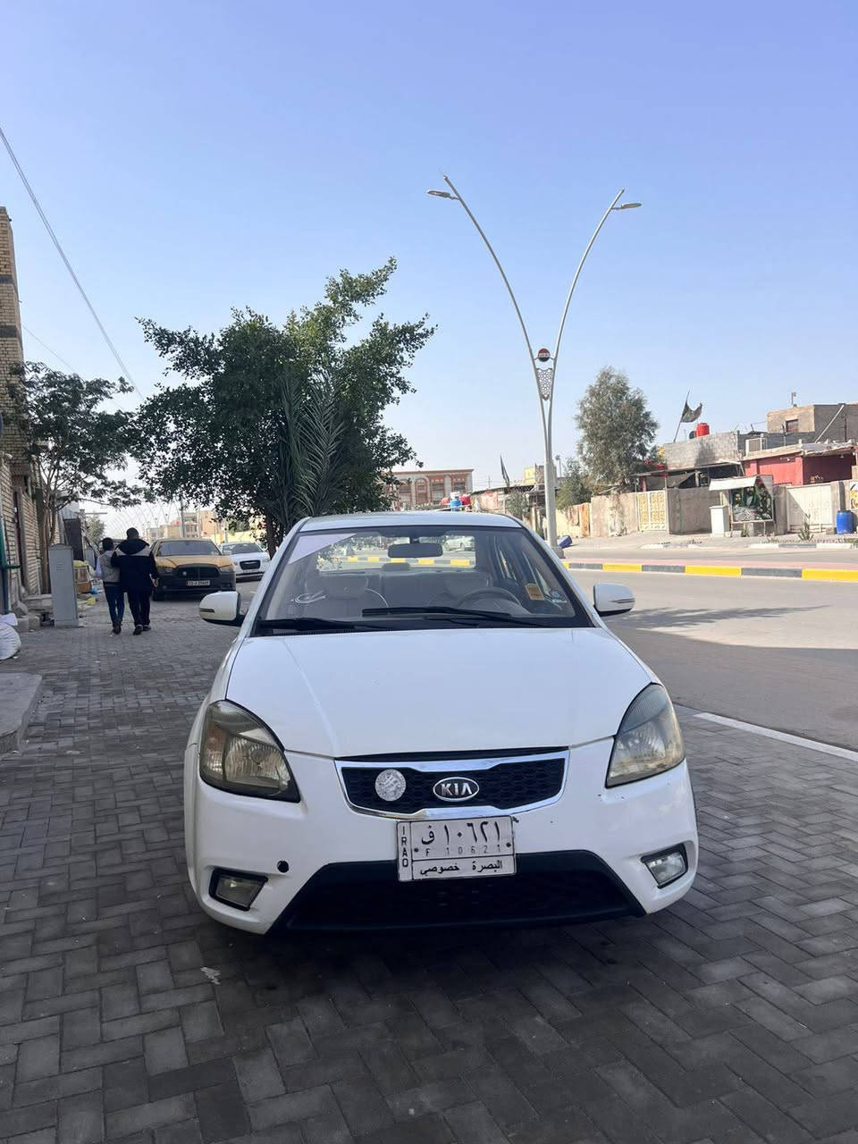 السلام عليكم / كيه ريو 2012
محرك 1600 كير تبريد تخم تاير تاير تحكم ستيرن دواخل دوشمة 

سنوية 2028 تخويل ثاني يوم /  بيها ضرية جاملغ الخلفي وجاملغ المامي مبدل. / موجود سونار سياره امس طلعته

مكاني السياره البصره ابي الخصيب / السعر 75 بيهة مجال قليل 
رقم ***********

