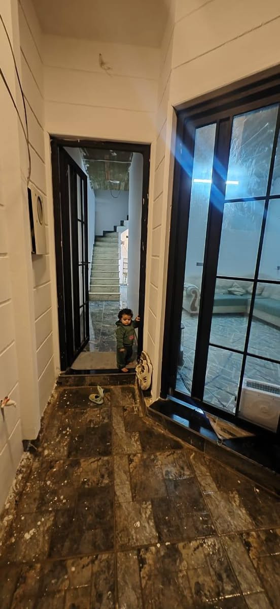 بيت للبيع مساحه 100 طابق واحد خدمات كامل البيت صاحبو متوازي على بيع موقع البيت قولان  مقاطعه واحد الستفسار مراسله الصفحه او التصال متوفر وتساب 
***********
***********تحياتي للجميع
