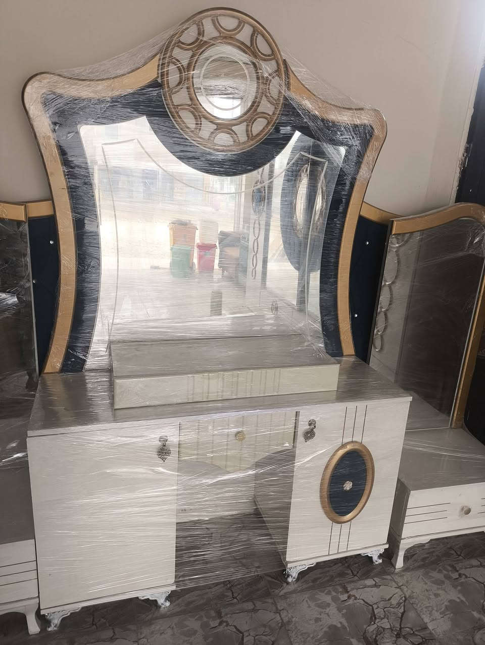 اسلام عليكم ورحمه الله 

غرفه نوم تركي نضيفه شغل مرتب متكونه من 7 قطع بسعر 
500 الف الموقع الكاطون الرازي شارع ابو رباح قرب حسن ابو الكاز مزاد علي الجوراني ***********
