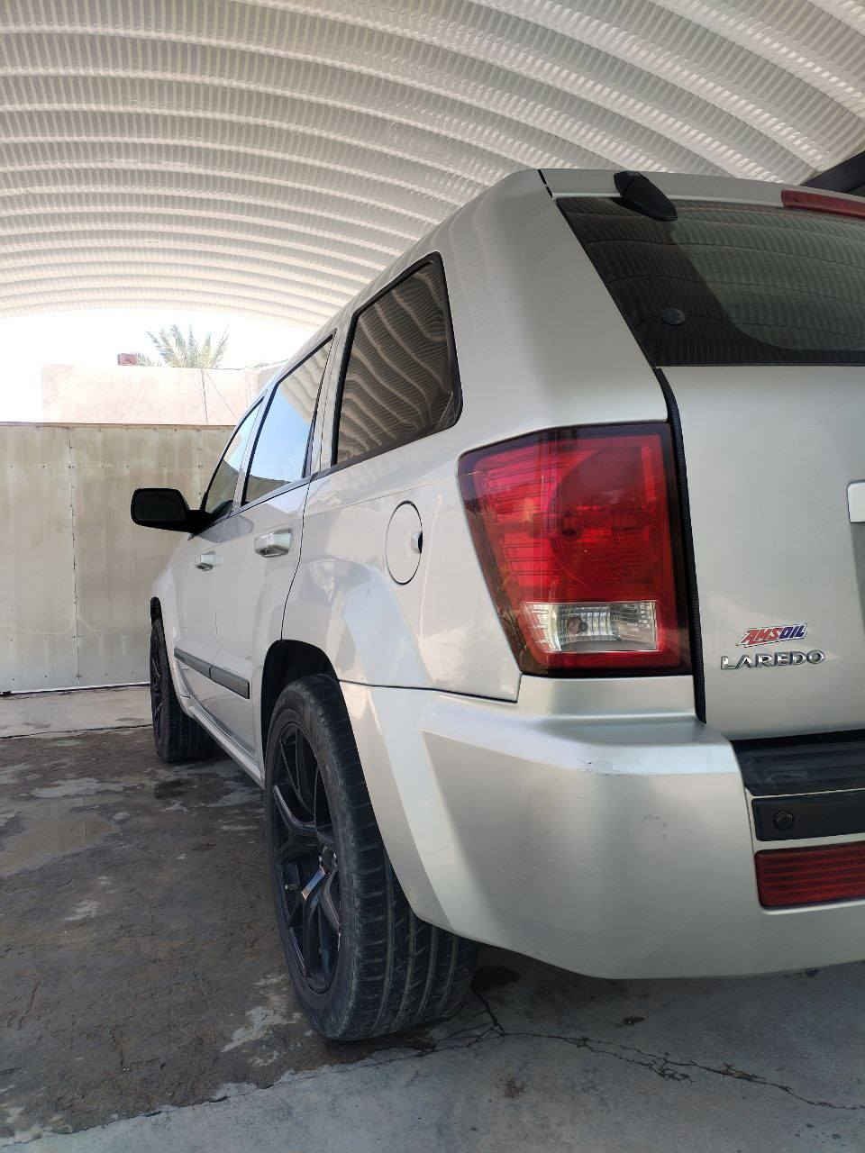 للبيع 
جيب شيروكي ستيشن ٢٠٠٨ 
ماشيه 14 الف ميل 
رقم بغداد مشروع وطني 
محرك ٦ سلندر 3700 
شاشه و كامره خلفيه   
لايت زنون
تبريد و تدفئه شغالات . التبريد قطعتين
صدر امامي وخلفي جيد جدا 
كير محرك جيد جدا 
السياره جاهزه ان شاء الله و مابيها نقص 
السونار موجود 
مبدل الدعاميه الاماميه وقبق الجنطه فقط
بيها  بارد كد الشبر بخشم الجاملغ الايمن 
السنوية نافذة لغاية ١١ تموز ٢٠٢٦
مكاني  بابل الاسكندريه الحصوه
السعر 105 وبيها مجال للطيبين
الهاتف *********** المحمودية, بابل
