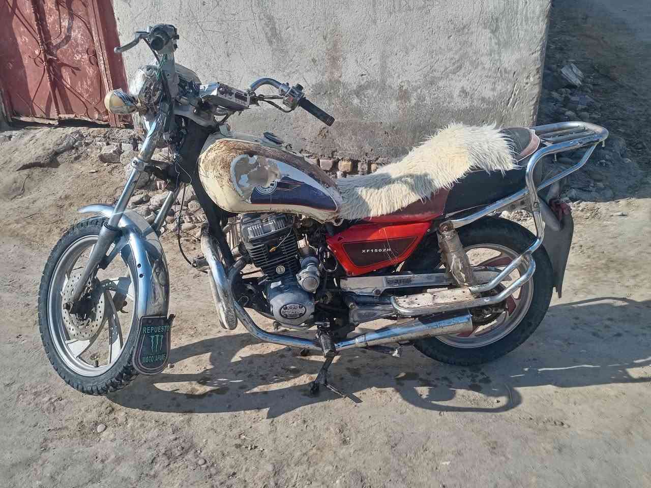 سلام عليكم دراجه تايموته ٢٠١٠ دراجه سنويه عدي الوحات ضايعه
دراجه شقاله بس عوزهه ترتيب وكلاجات
السعر ٢٠٠ وبيهه مجال
***********
