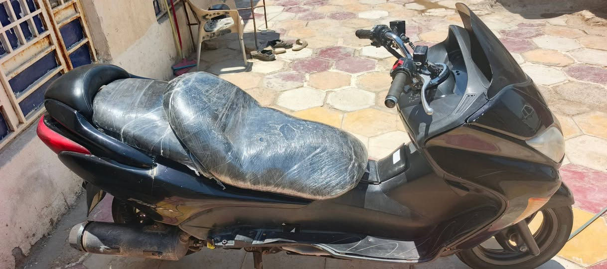 فورزه 08  دراجه كفر حلو مكينه 
كله فول 
بيه نوقص باتري تعبان 
وتريشه 
ابيعلك هم موجود تشغل وتطلع لا دخن ولا تنقص 450 الف قفله مكاني بلدوايه ***********
