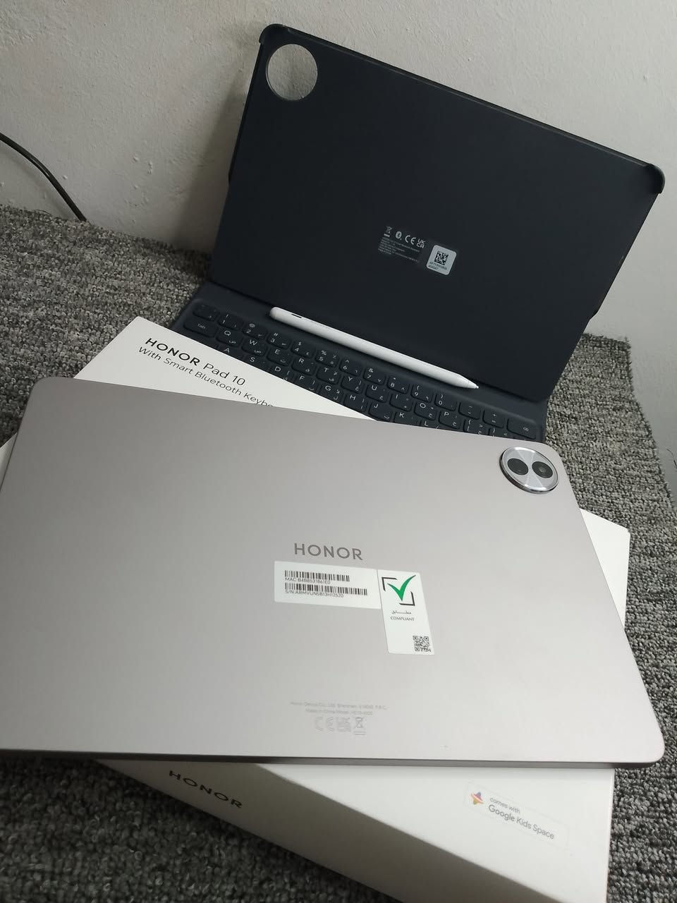 السلام عليكم
ايباد HONOR PAD 10
ذاكره 256
لون رصاصي مع ملحقات كيبورد + قلم ماستر + جميع ملحقاته شاحن وكارتون قسمين

استخدام  25 يوم وموجود وصل الشراء الخاص بي 
سعر  450
مكاني نجف 
***********  واتساب

