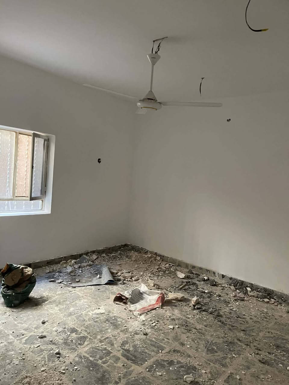 سلام عليكم تم اكمال بيت في حي الحسين بشراف المكتب الهندسي اخوكم أمير الصباغ
***********
