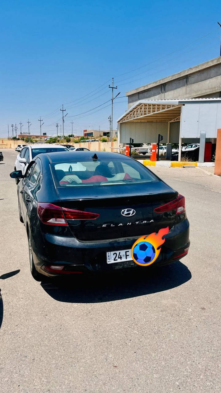 النترا 2019 وارد امريكي رقم دهوك دولي شرط تحويل او الوكالة هزه جديده بنيد مبدل مكان بارد بالقماره (حالوب)  وبارد بالجامرلغ جاهزه من كلشي للاستفسار ***********

