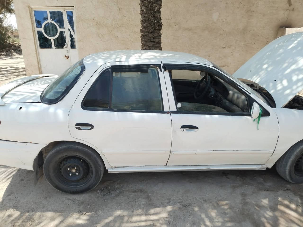 سلام عليكم سيارة سيفة للبيع موديل 95 مكينة وكير مكفولات  تخم تاير فقط فية خياسات كهرباياتة شغالة رقم واسط رقم نكليزي تحوير مباشر سنوية 29 واحد وعشرين بوبية مجال 21 وبية مجال لعنوان بابل لقاسم ***********
