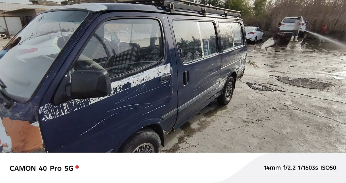 كيا هايسه للبيع موديل 96 رقم ذي قار محوره كاز كير ومكينه نضيفات السعر 18 ورقه وبيها  مجال قليل مكاني كربلاء للتواصل ‏‪***********‬‏
