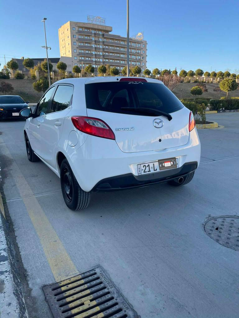 مازدا 2 مۆدیل 2013 مواسەفات خلیجی
مەکینە ١٦
سەیارەکە ماڵی دۆستە ، 
سەنەوی تا ٢٠٣٠ تازەیە و بە ناوی خۆمەوەیە ، 
سەیارەی دەستی خۆمە و هی مەعرەز نیە 
و١٥٨٫٠٠٠ km ڕۆشتوە
دوو پارچەی گۆڕاوە بە بیلادی 
ناو گرتنێکی زۆر بچوکی هەیە و شایەنی باس کردن نیە
بە شەرتی تەحویل و غەرامە و هەموو شتێک
شوێن:سلێمانی 

سـعـر : 89 گەڵا

گێر و مەکیەنەی بەشەرت 
هیچ کێشەیەکی تێدا نییە 

*********** السليمانية, العراق
