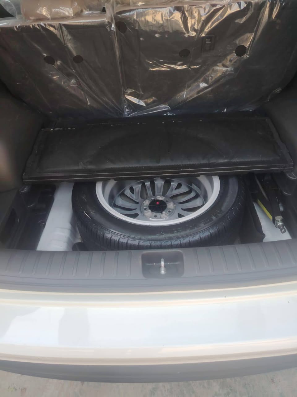 توسان 2019 رقم بغداد بسمي السياره وارد خليجي بيها صبغ بنيد فقط بدون دواخل ماشيه 68 الف اسبير منازل فول مواصفات للأخير بنورما شركه الكاصد السعر 190 وبيها مجال المكان بغداد الرقم ***********
