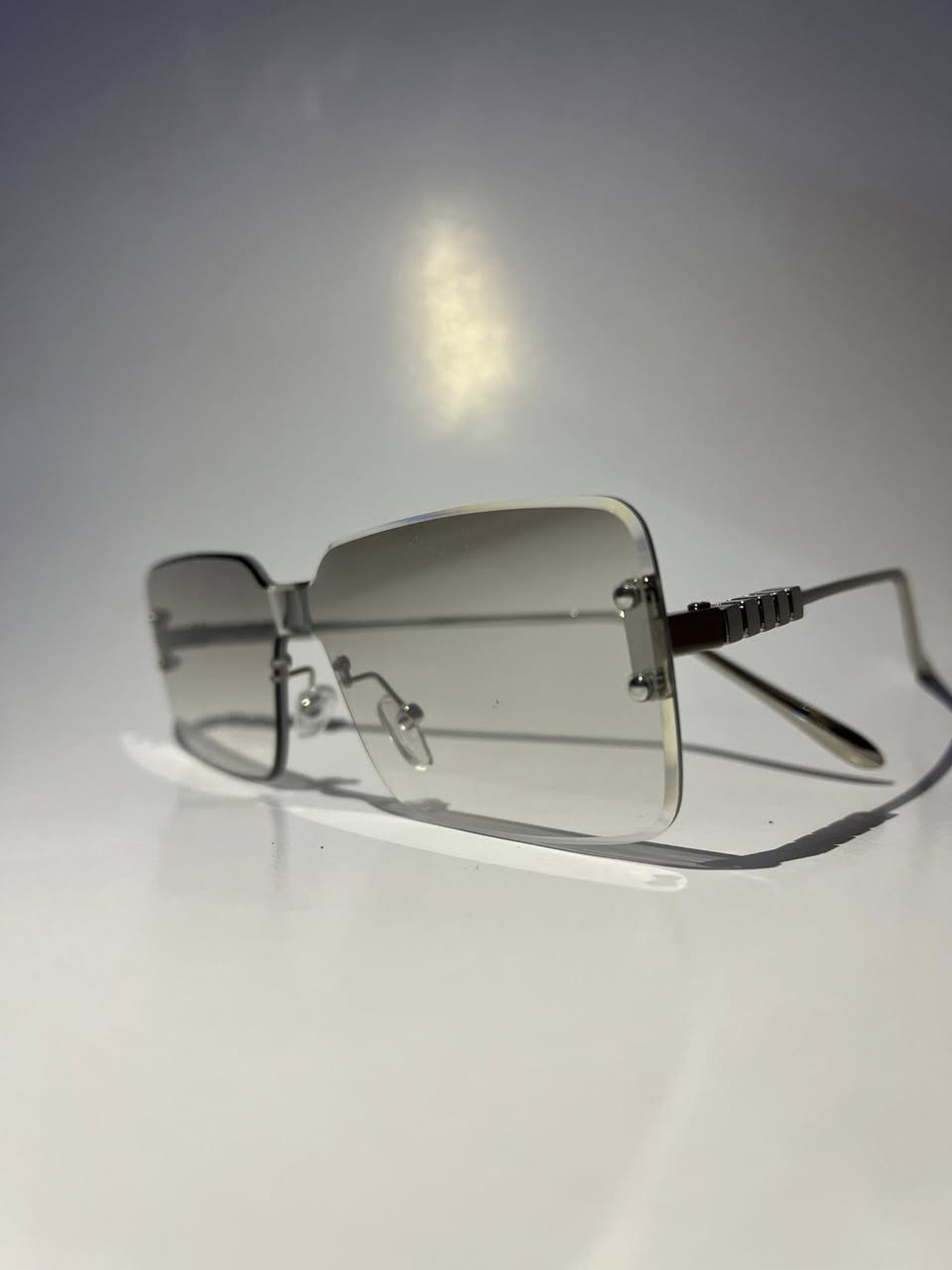 متوفر كمياااات الاسعار تحطيم للحجز خاص او واتساب *********** امزون Dhl
