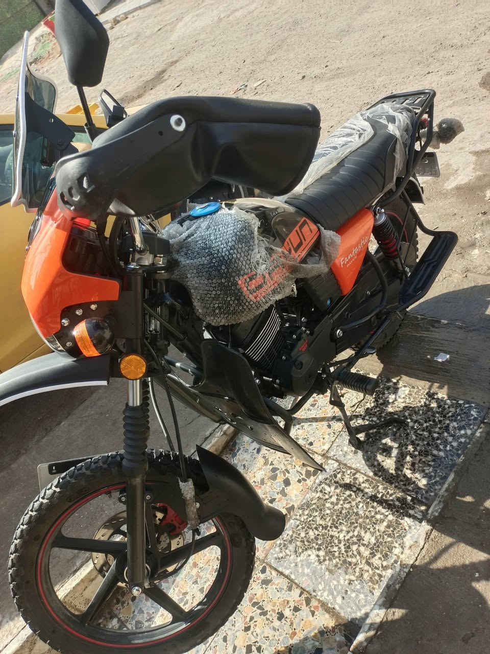 السلام عليكم دراجه دايوان موديل 26 صاله شهر من نازلنه من الرمبه ع وضع الشركه مرقمه   بعدهه بسم الشركه السعر 2650 المكان بغداد حي اور  الاستفسار ***********
