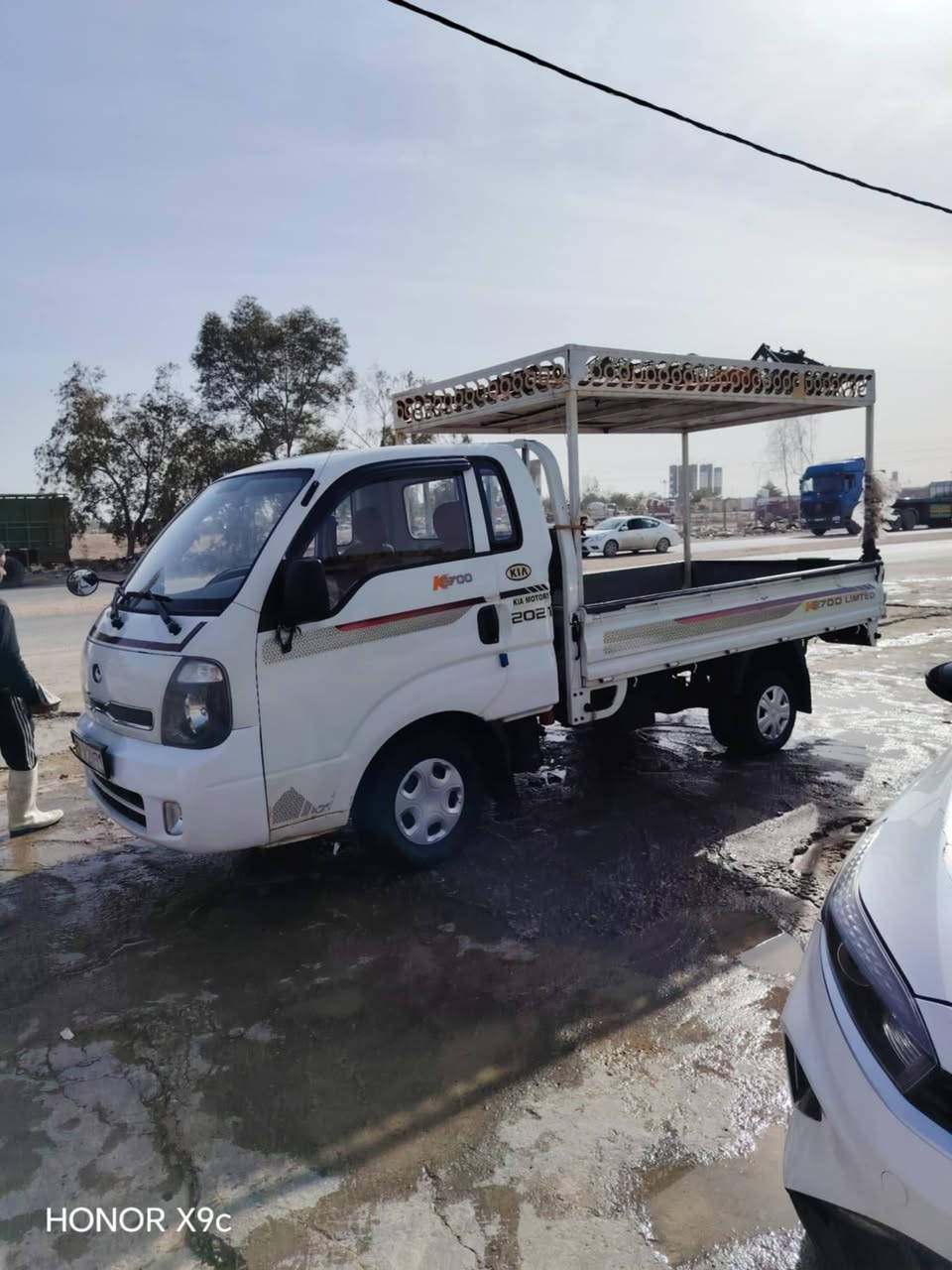 السلام عليكم كيا عموشه موديل 2015 مكفوله  رقم واسط باسمي مشروع وطني مكان السياره  النجف السعر 108 وبيها مجال حك جيتك للاستفسار اتصل على ارقام /***********
