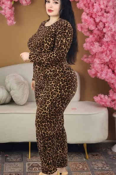 قناة تلكرام👈👈👈 https://t.me/vfdjb
#جديد تكرار المديل

تراكسود فرو  ناعم مقدف

قياس فري سايز الوزن75 ك يلبس

سعر الدرزن 69 الف سعر ثابت
واتساب. ***********
