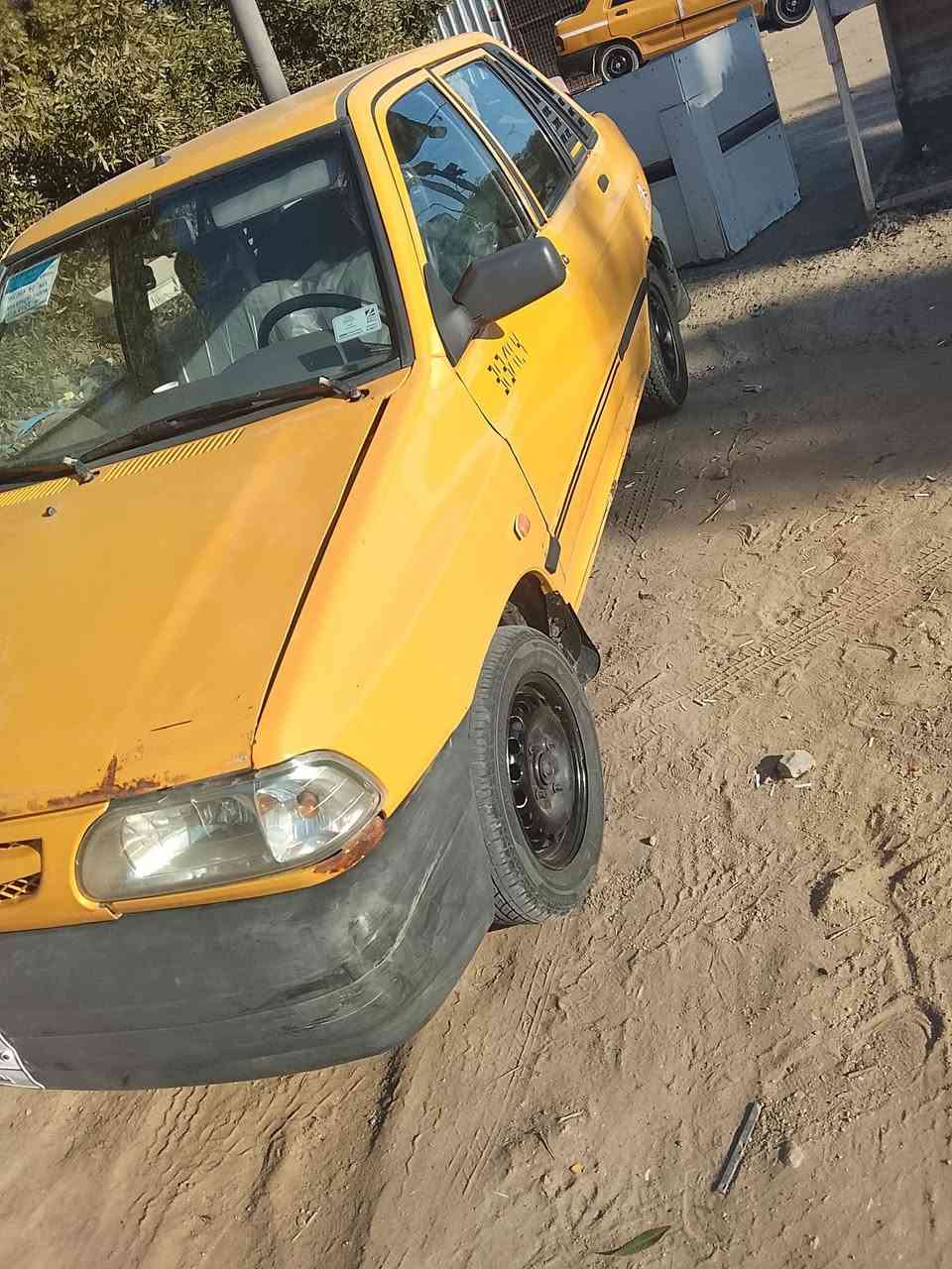 السلام عليكم سايبه للبيع موديل 12 نداور ثاني يوم ماكينه جير كفاله لا تنقص ولا تبخيره سياره خير من الله مكانها حلاب وغرق اللي يريدها ينتصر ما متواجد على الفيس ***********
