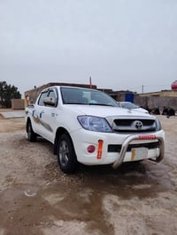 هايلوكس فلاونزه • ٢٠١١ • كويتي فول