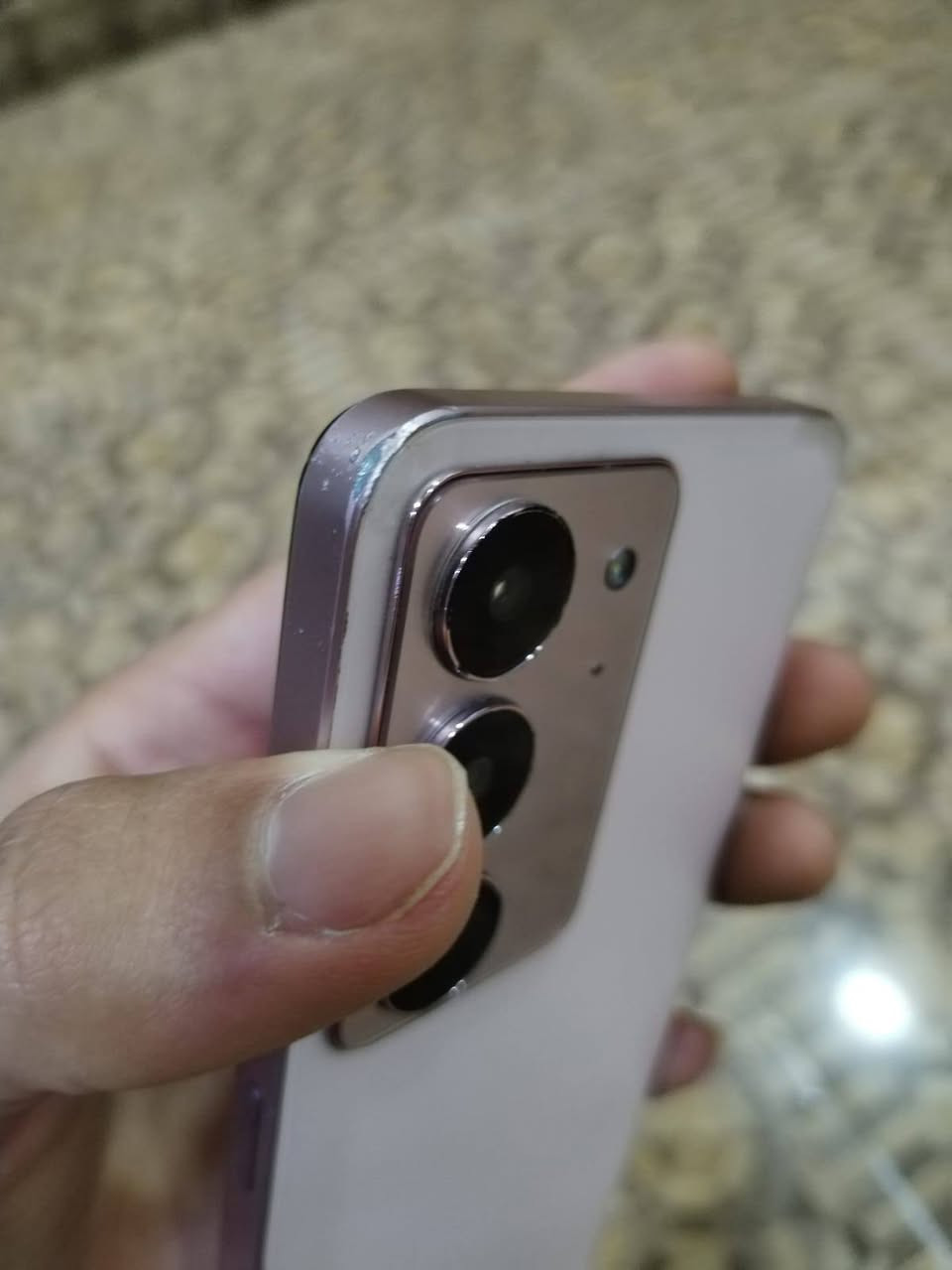 هاتف ريلمي c75x بصمه اصبع جانبيه مع بصمه وجه سريعه مساحه التخزين 256مع رام يصل إلى 24 كيكه مع شحن سريع 45واط فقط مفطور المس يعني ما مأثر على الشاش تكدر تبدلو يكلف 15 الف مكاني موصل أيسر حي القاهرة السعر 120 بي مجال متواجد فيس او اتصل ع رقم ***********
