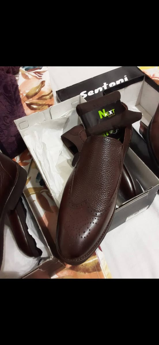 ٣ أحذيه جلدطبيعي قياس ٤٠ للبيع الاتصال ***********/*********** واتس السعر٦٥ ألف التوصيل مجاني
