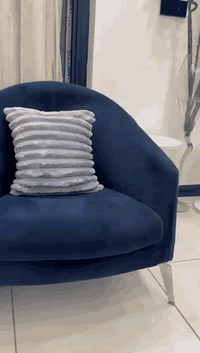 تخم قنفات تركي لون نيلي 
جديد صار سنه مشتري من هوم سنتر فرع المنصور
مابي ولا غلطة 
سعر مليون وربع وبي مجال  
رجاءآ بس الشراي يتصل على هذا الرقم 
***********
