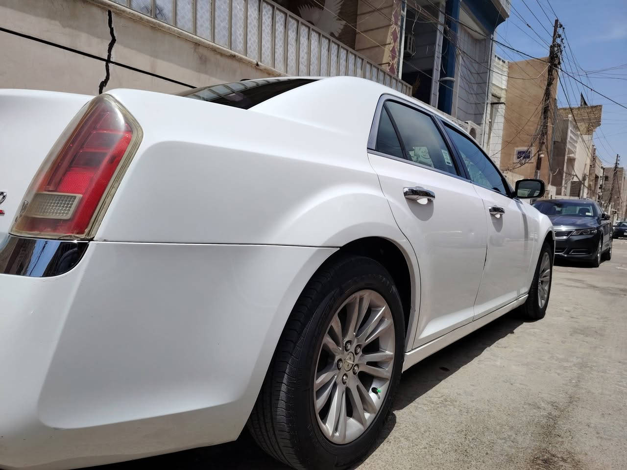 اوباما 2013
💎 ســعــر ✅ ::  188 📮
المواصفات
بصمه
تشغيل عن بعد
تحكمات أستيرن
تبريد قطعتين
داخل عسلي ملكي
حداديه 75 ٪
ستيرن كهرباء
بيه تكحيله بسيطه وطخه بلجاملغ الخلفي والبنيد مطبك فقط غيره كفاله 
وباقي مواصفات المعروفه رقم سليمانيه تحويل ثاني يوم
مكان السياره / بغداد االبلديات
للاتصال
***********
