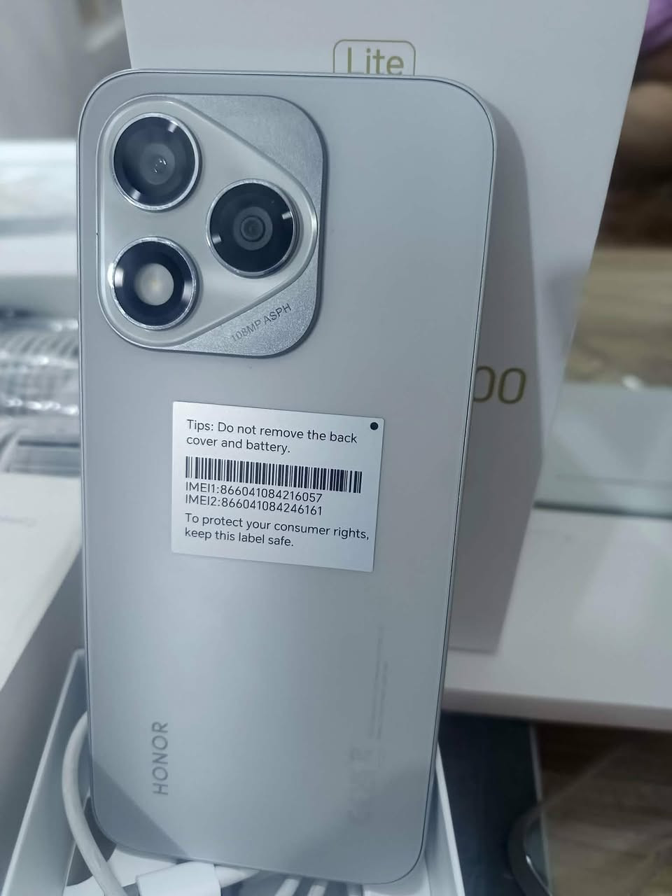 هونر 400، لايت نظيف لدرجه الجديد
ملحقات كاملة 
ذاكره 256

215 الف شامل توصيل 
قفل قفل قفل قفل قفل قفل قفل قفل 

رد خاص فقط.. بيع فقط


**إذا كنت صاحب هذا الإعلان وتريد حذفه لأي سبب، رجاءا أرسل رسالة إلى الدعم الفني**