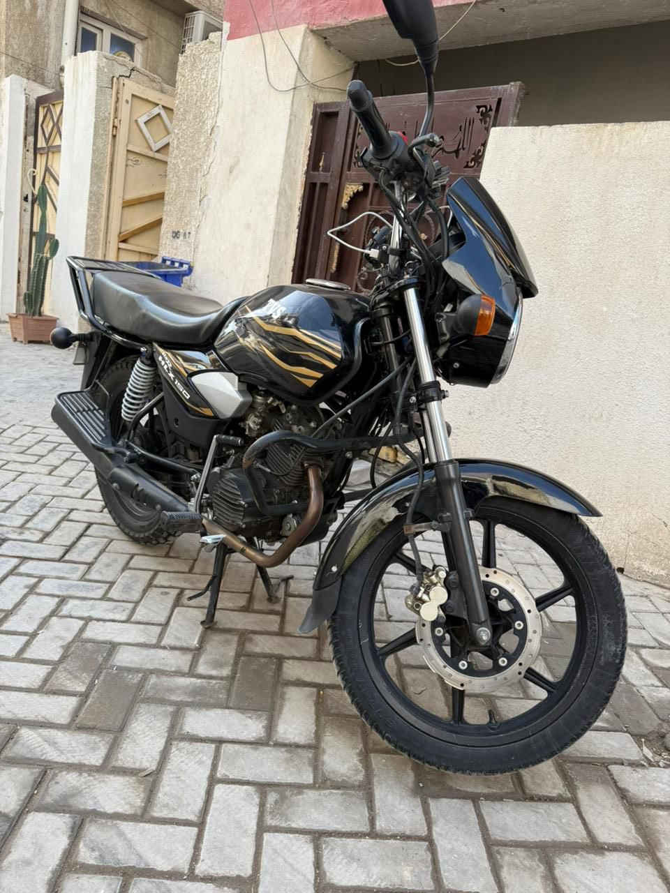 السلام عليكم
تي في اس للبيع رقم بغداد باسمي تحويل شوكت ميعجبك 
دراجه بلاديه ما مصلحه ابد ولا ناقصه شي 
النظافه واضحه 
الصور تسولف ***********
