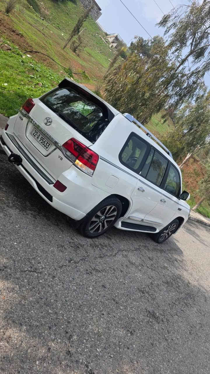 تۆیۆتا لاندگرۆزر مۆدیل ٢٠١٦ هەشت پستنت سبوغ عام فول مواسەفات پێش كەپس گێڕو مەكینەو تەبرید تەحول غرامە بەشەرت ***********واتس ئەپ و ڤایبەری لەسەرە یان *********** بۆ زانیاری پەیوەندی بكە كويسينجاك, أربيل
