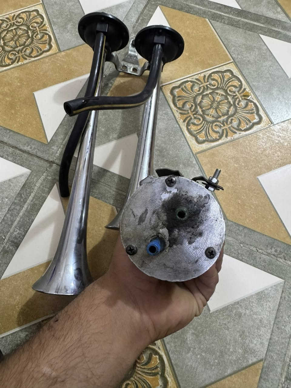 السلام عليكم للبيع   هور براد سلف دكه سريعه العنوان بعداد جديده سعر 400 وبي مجال ***********
