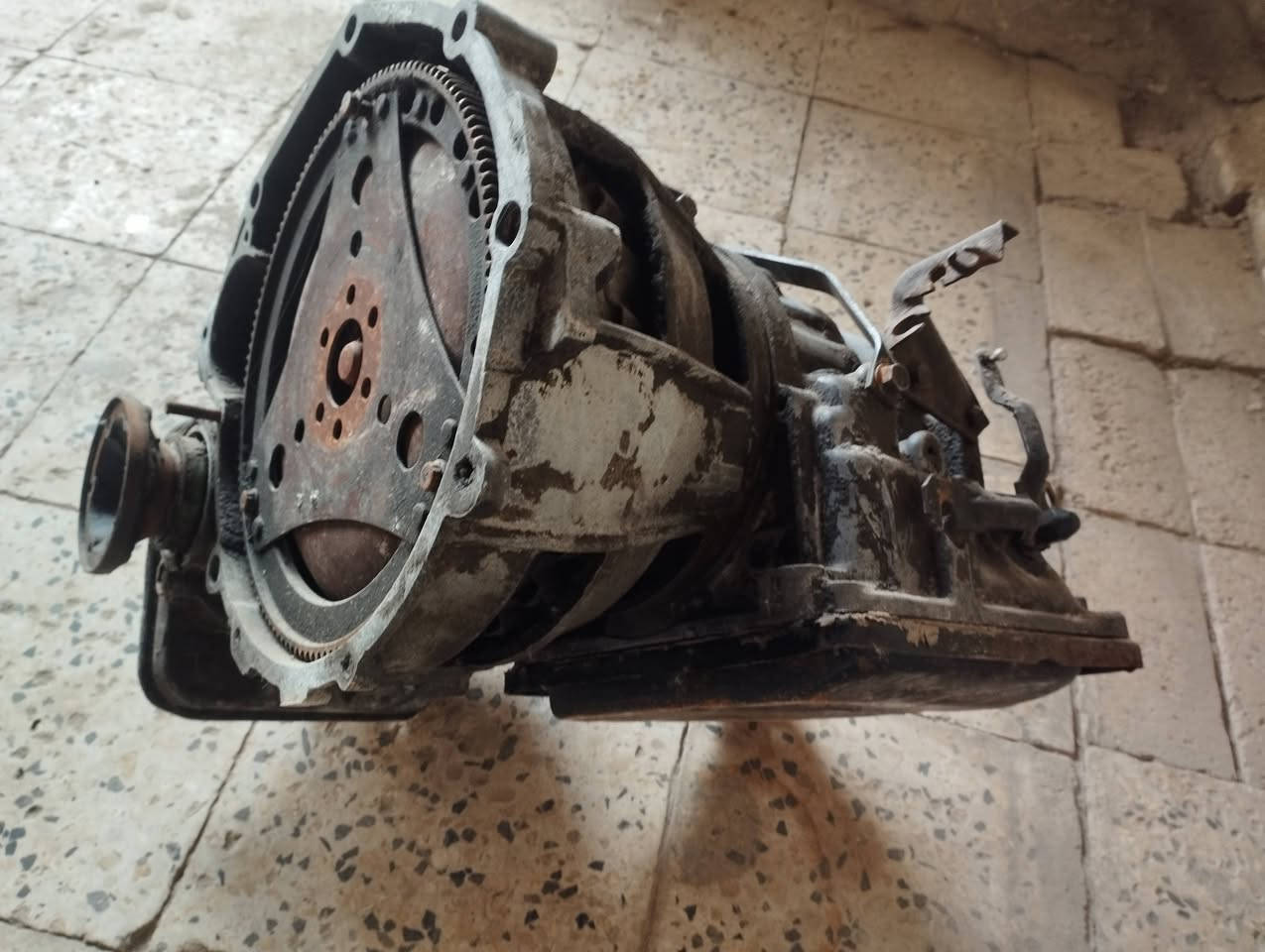 من رخصة مدير الكروب...للبيع. كير اوتوماتيك ميكانيك مال كولف عظم شغال بي خلل بسيط دشلي مسحوك يتبدل للاستفسار ***********
