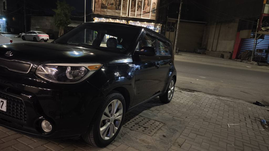 كيا صول 2016 مكينة 2000 gdi السيارة ماشية 65 حادث قبغ جنطه بدون ايرباك بدون دواخل حدادية تبريد ادامة كاملة للسيارة رقم بغداد باسمي مكان للسيارة بغداد الشعب للبيع او مراوس
118 مجال بسيط للشراي 
*********** بغداد, العراق
