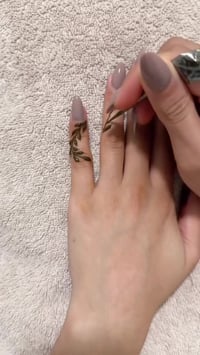 حنة • اسود • احمر