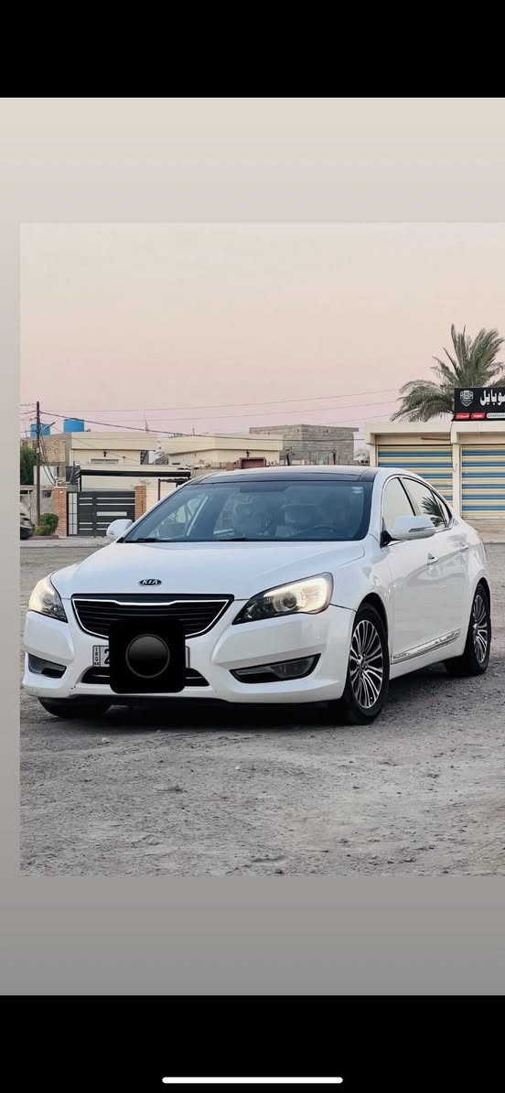 سلام عليكم كاتنزه مديل 2012 فول مواصفات vip بيها قطعتين صبغ بدون دوخل ولسونار موجد رقم اربيل الجديد بسمي محرك كير تبريد طخم تاير حداديه خير من الله السعر 120  رقم الهاتف ***********
